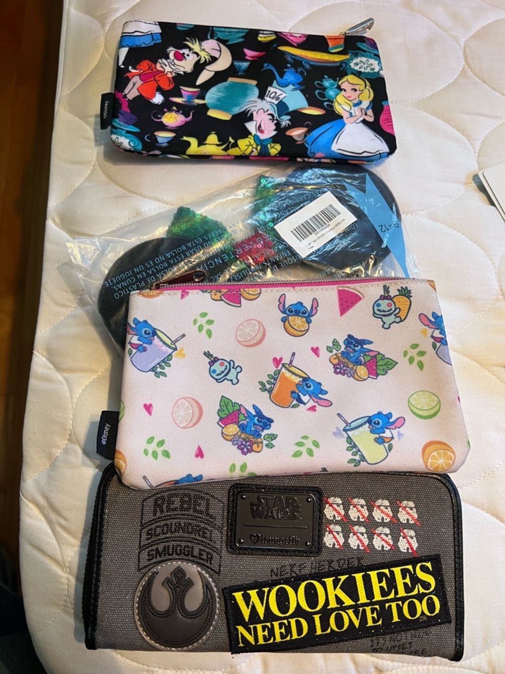 Loungefly Alice in Wonderland & Stitch Cosmetic Pouches & Star Wars wallet